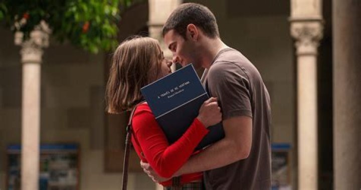 Are Julio And Clara Dating In Real Life 2023?