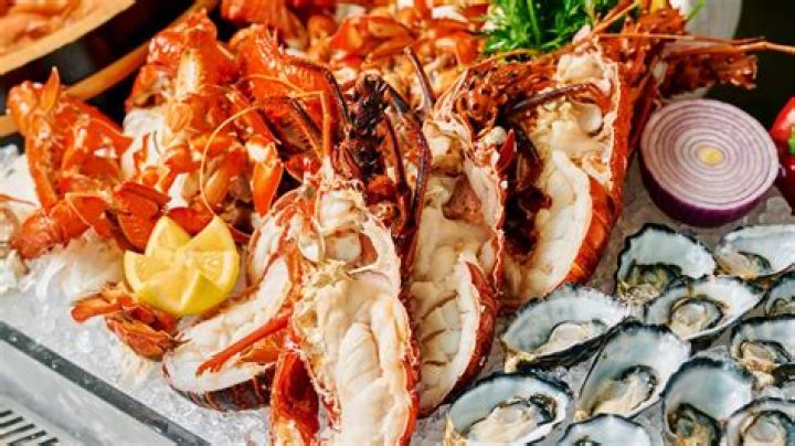 Indulge In The Ultimate All You Can Eat Seafood Experience In Vegas