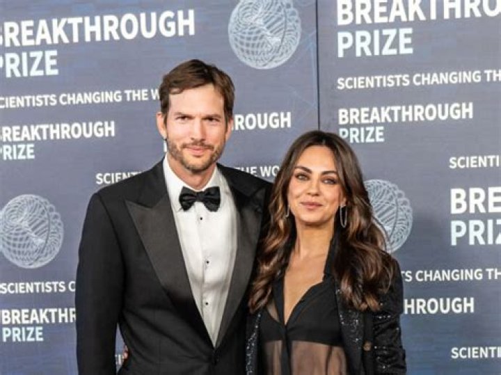 Love In Hollywood: Ashton Kutcher Married Mila Kunis